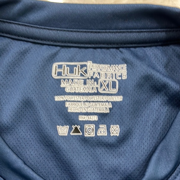 Huk Performance Fishing Vented Long - Picture 2 of 3